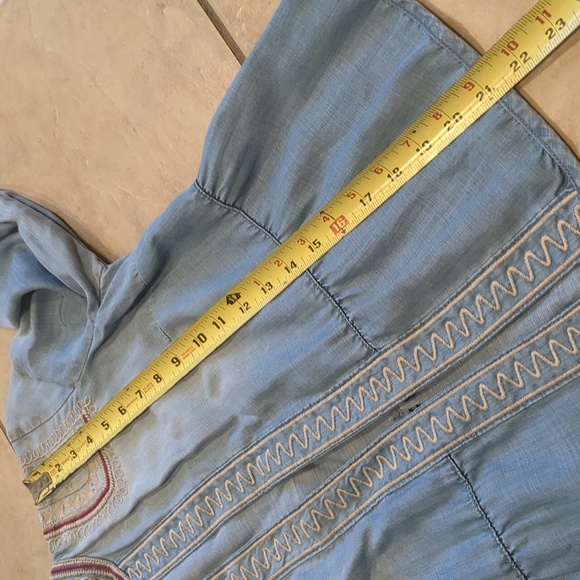 Chico’s Embroidered Coin Detail Chambray Boho Jacket Size 0P - Picture 4 of 5